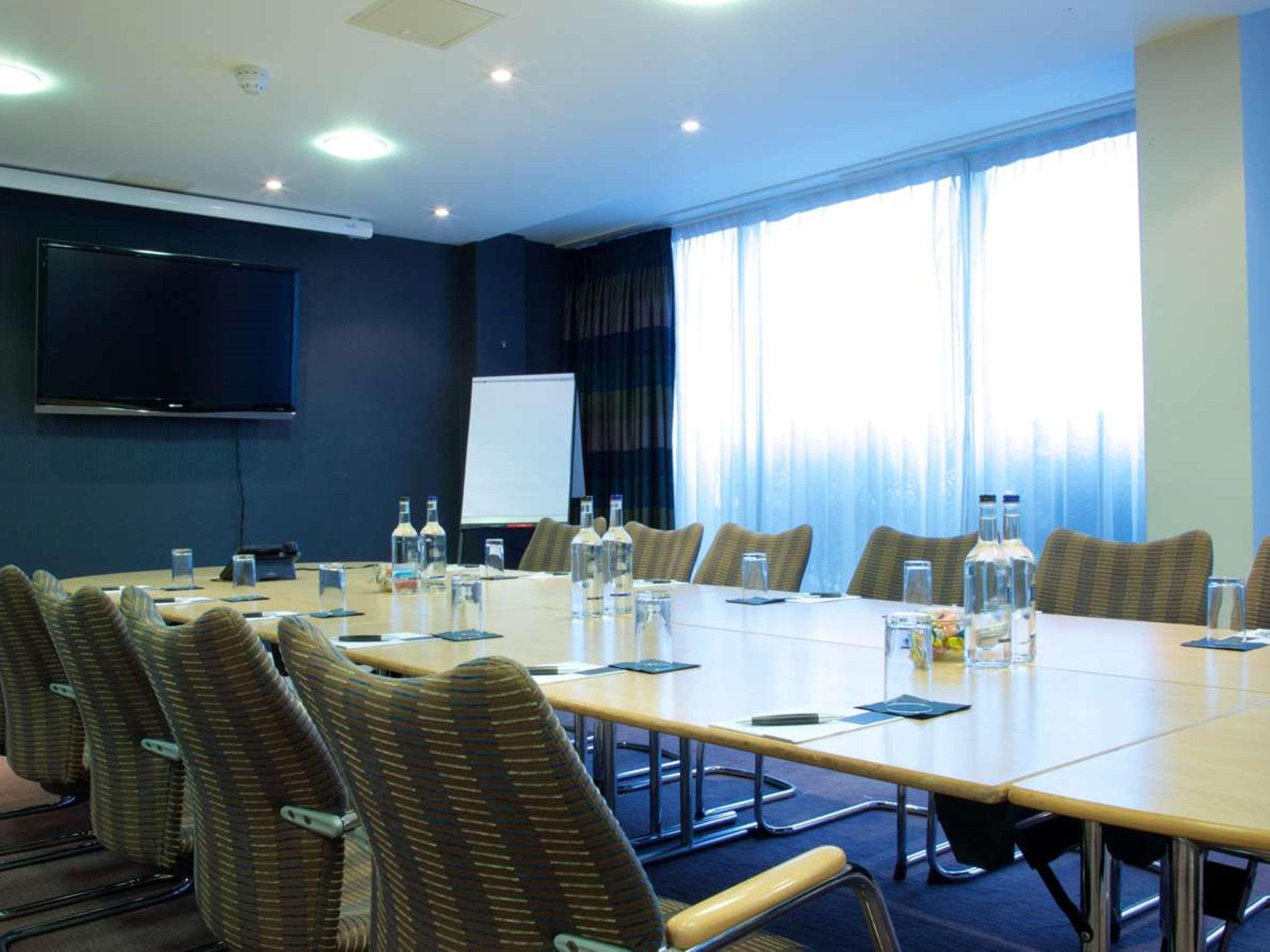 London Croydon Aerodrome Hotel, BW Signature Collection Esterno foto