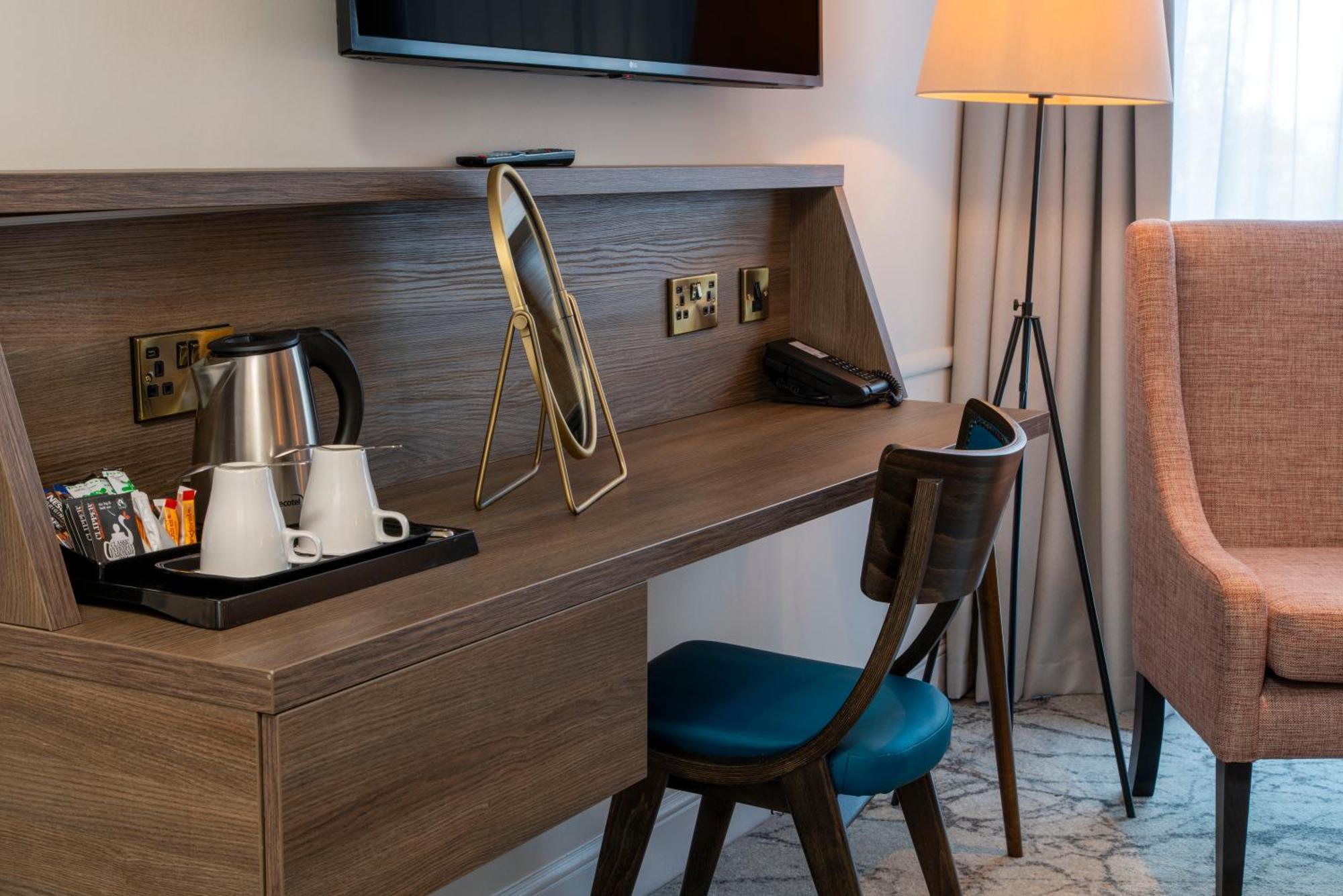 London Croydon Aerodrome Hotel, BW Signature Collection Esterno foto