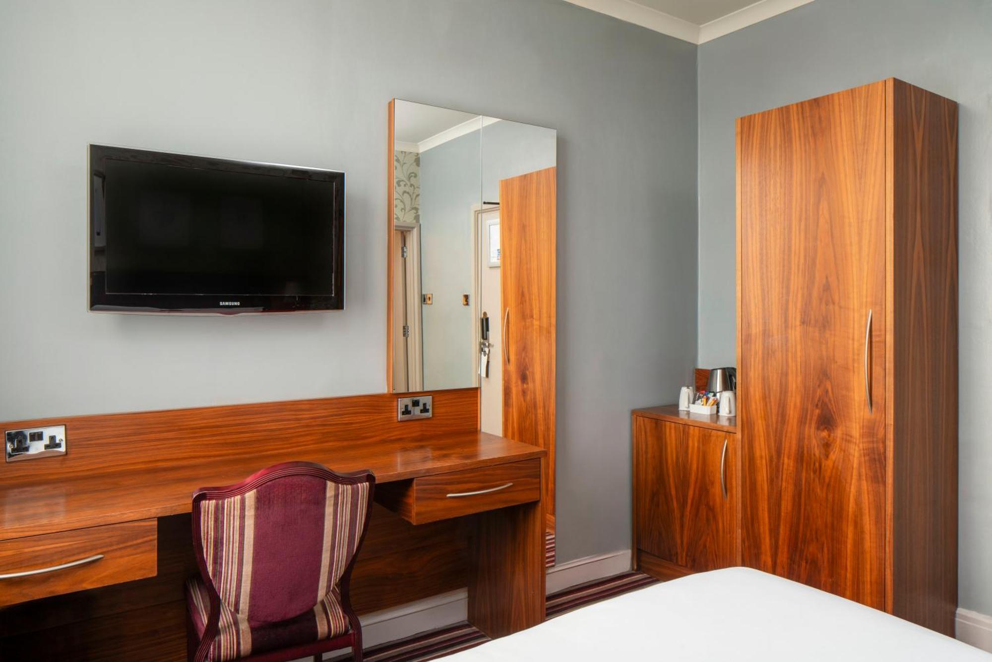 London Croydon Aerodrome Hotel, BW Signature Collection Esterno foto