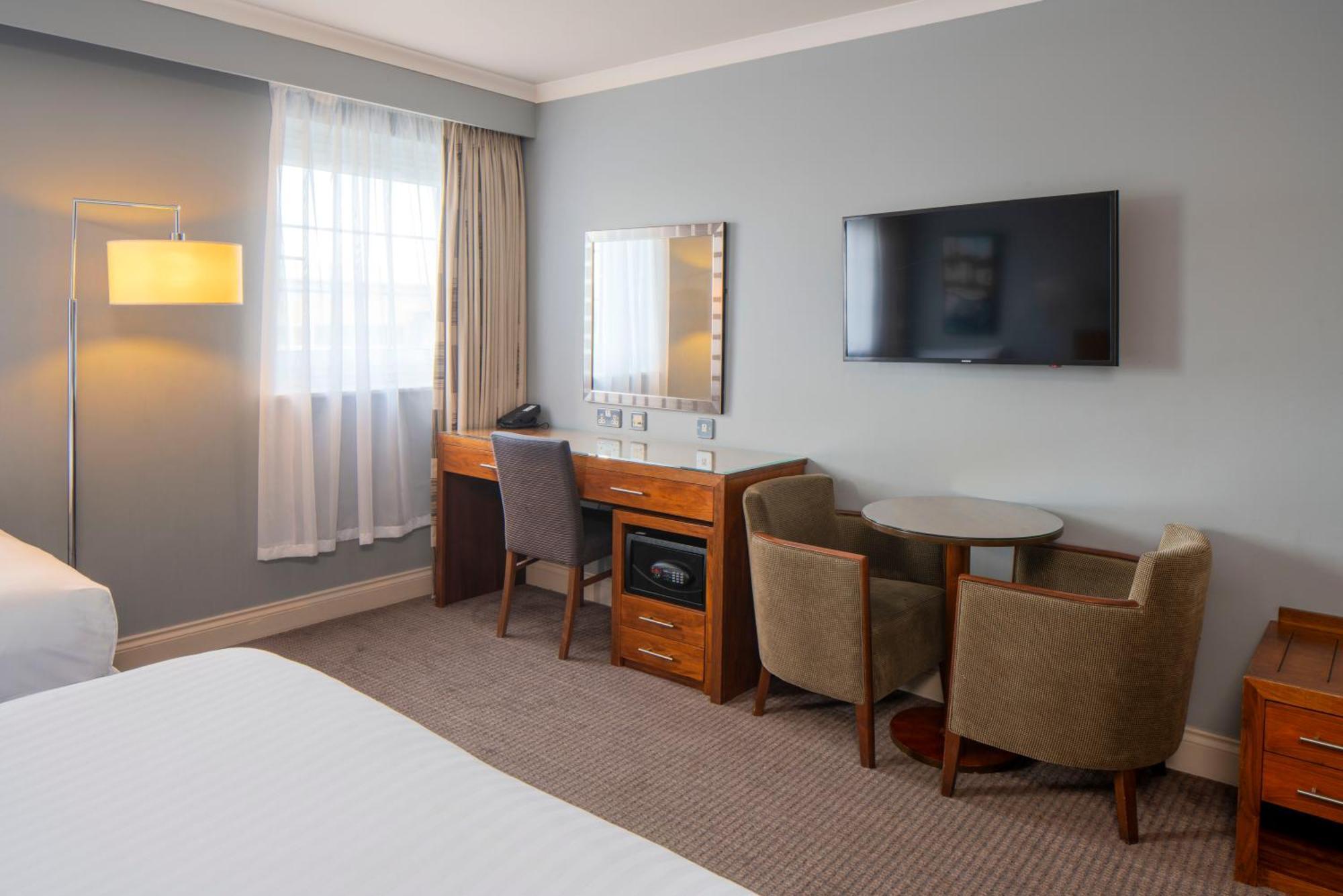 London Croydon Aerodrome Hotel, BW Signature Collection Esterno foto