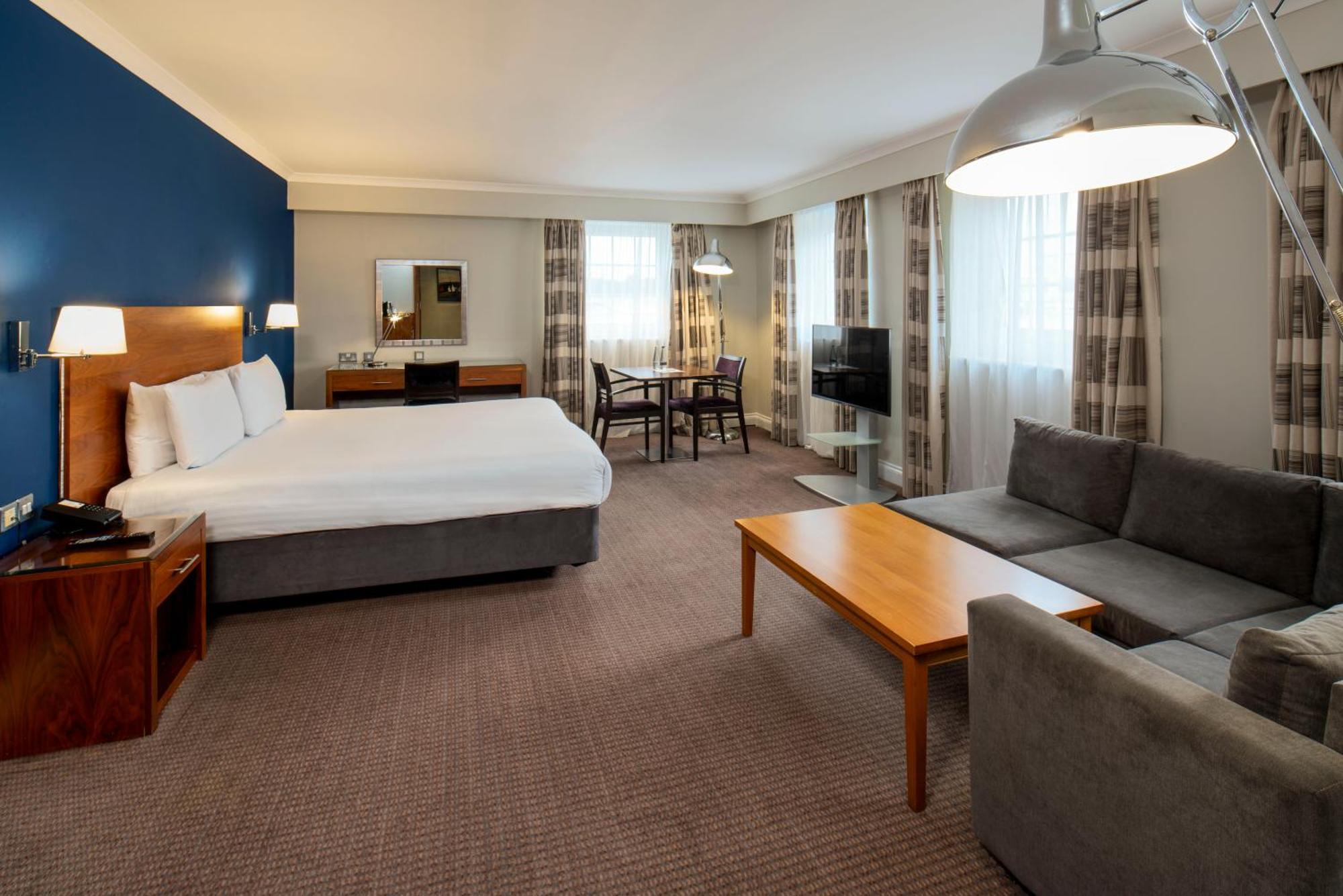 London Croydon Aerodrome Hotel, BW Signature Collection Esterno foto